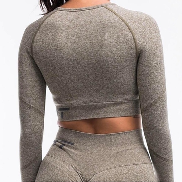 ECHT ARISE SCRUNCH - Picture 3 of 8